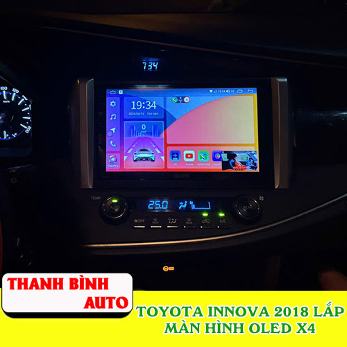 Toyota innova 2018 lap man hinh oled x4 thanh binh auto2