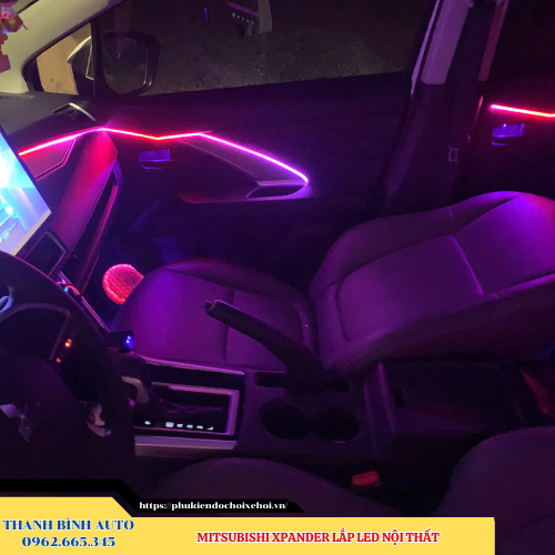 Mitsubishi Xpander lắp Led nội thất Thanh Bình Auto