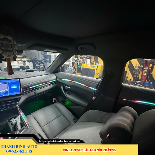 VinFast VF7 lắp Led nội thất V5 Thanh Bình Auto