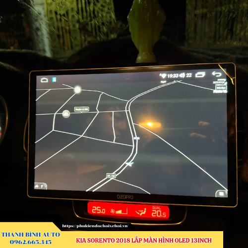 Kia Sorento 2018 lên màn hình Oled 13inch Thanh Bình Auto