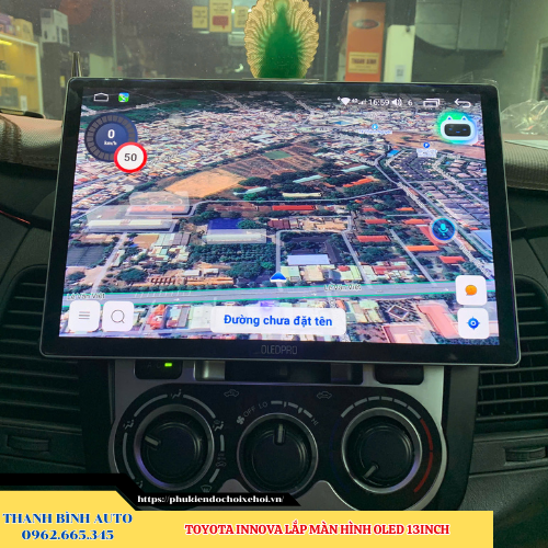 Toyota Innova lên màn hình Oled 13inch Thanh Bình Auto