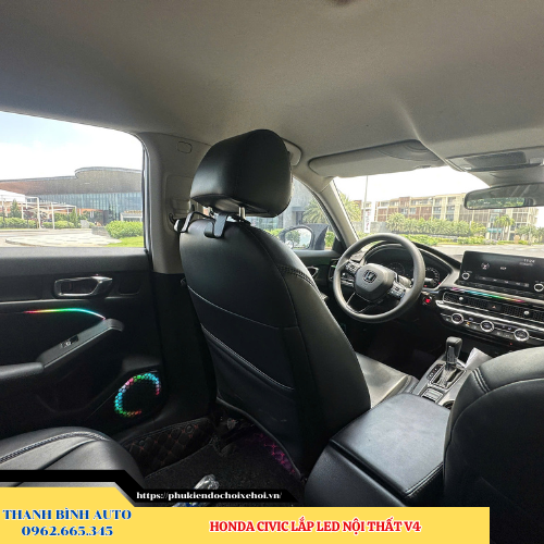 Honda Civic nâng tầm đẳng cấp với Led nội thất V4 Thanh Bình Auto