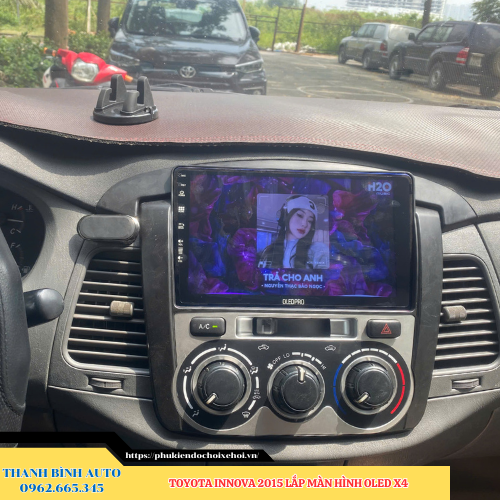 Toyota Innova 2015 lắp màn hình Oled X4 Thanh Bình Auto