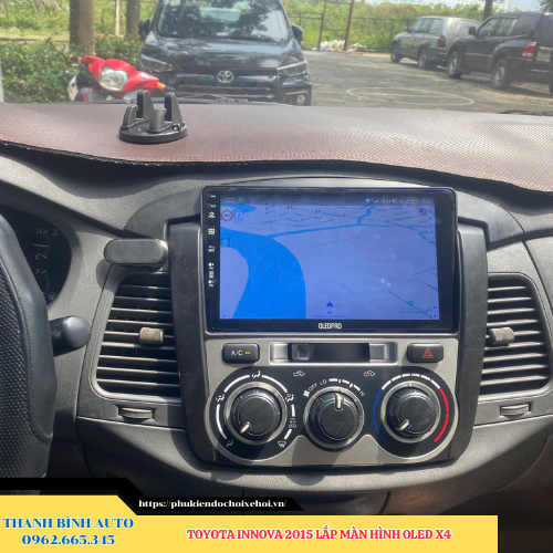 Toyota Innova 2015 lắp màn hình Oled X4 Thanh Bình Auto