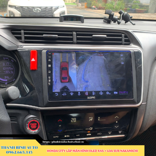 Honda City gắn màn hình Oled X4S + Loa sub Nakamichi Thanh Bình Auto