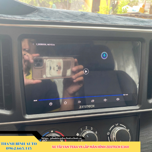 Xe tải van Tera V8 lên màn hình Zestech E360 Thanh Bình Auto