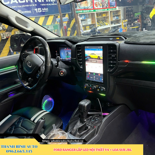 Ford Ranger lắp Led nội thất V4 + Loa sub JBL Thanh Bình Auto